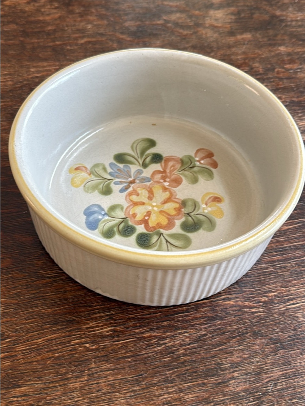 Ceramic Floral baking crock in Cream with Multicolor Flower Motif